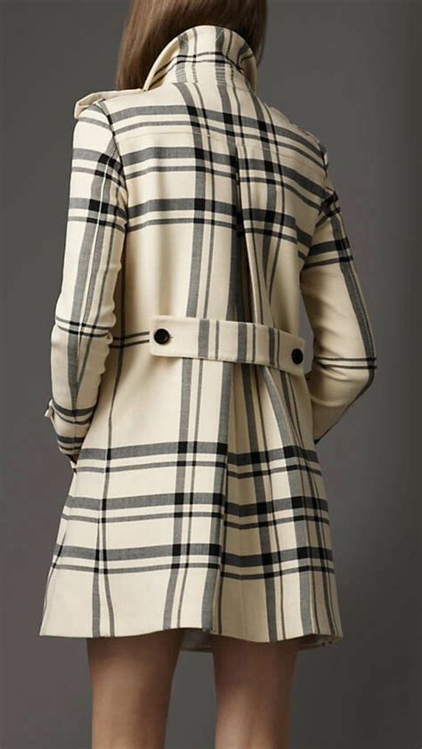 code burberry mantel wo|Burberry coats for women.